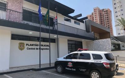 ACUSADO DE TRÁFICO DE DROGAS ABORDADO EM FLAGRANTE PELA POLÍCIA MILITAR RODOVIÁRIA PORTANDO COCAÍNA É LIBERADO NA CENTRAL DE FLAGRANTES DA DELEGACIA DE POLÍCIA DE VOTUPORANGA POR SER CONSIDERADO USUÁRIO DE DROGAS